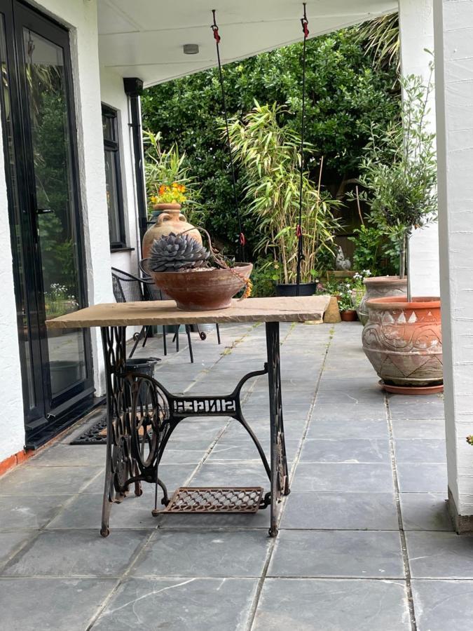 מילפורד און סי Cliff Top Garden Room מראה חיצוני תמונה